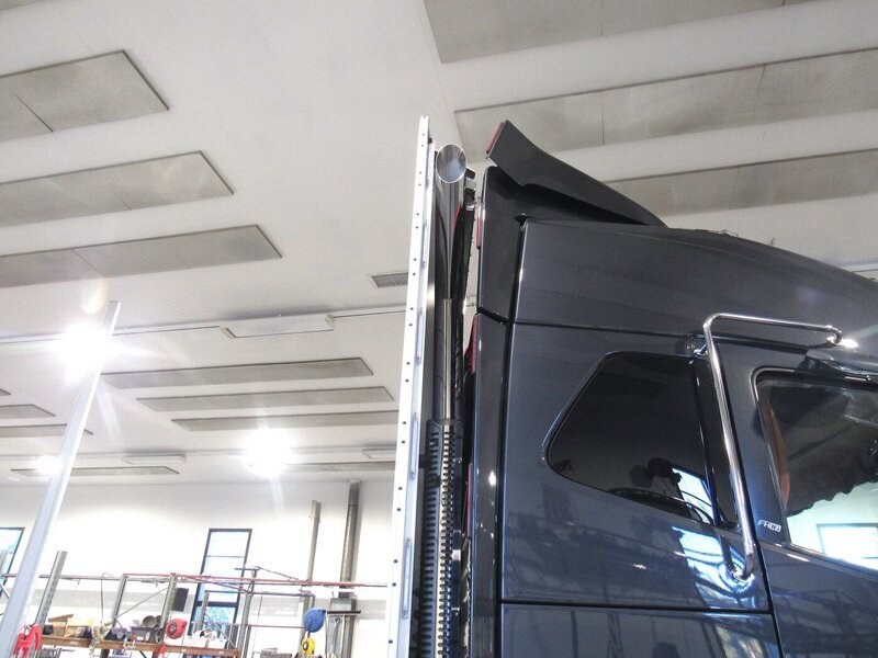 <b>Volvo pystypakoputken jatke</b><br>Tilaustuote