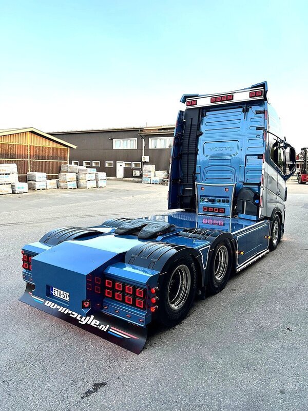 <b>Sepa Oy</b><br>Tasojen pellitys, Peräpään pellitys, lokasuojien välit