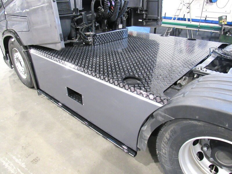 <b>Pajalanmäen Kuljetus</b><br>Päällystasot ja alleajosuojat