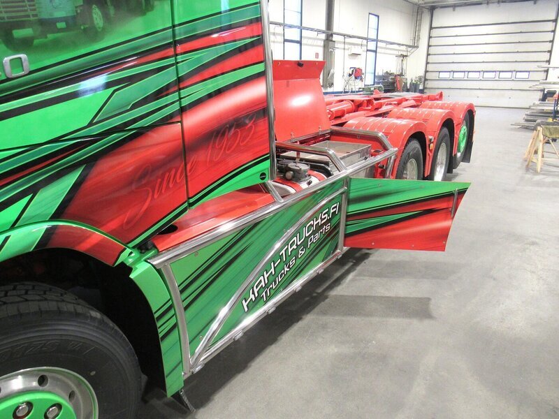 <b>IMG_0302</b><br>Aukeavat tasot