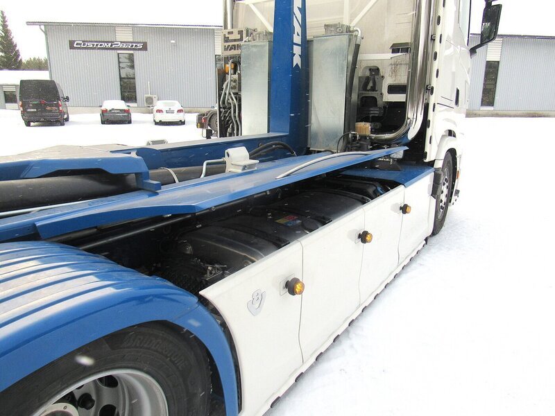 <b>Seppälä Oy</b><br>Aukeavat tasot