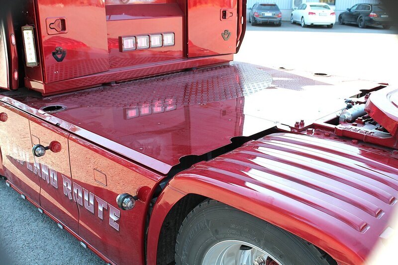 <b>Järvinen Transport Oy</b><br>Tasojen pellitys, Alumiini/turkkialumiini