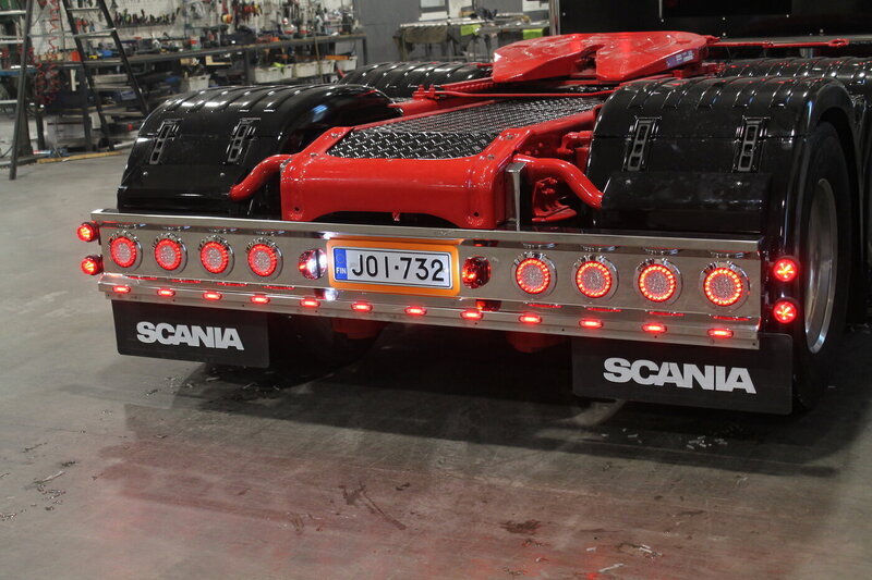 <b>Savon Raskashuolto</b><br>Takavalot